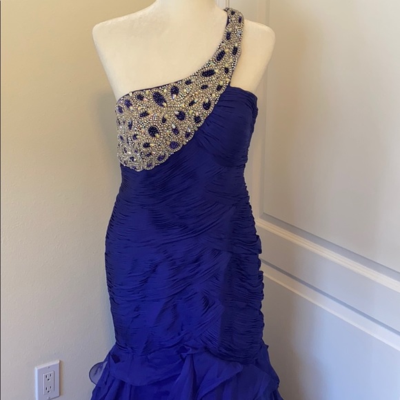 Ruffled Embellished Evening Prom Gown Dulcci Vetan - Picture 3 of 15